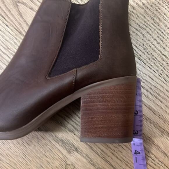 NISOLO HEELED CHELSEA NWOT BROWN ELASTIC SIDE PANEL BOOTS SIZE 9‎ 1/2 - Picture 5 of 9